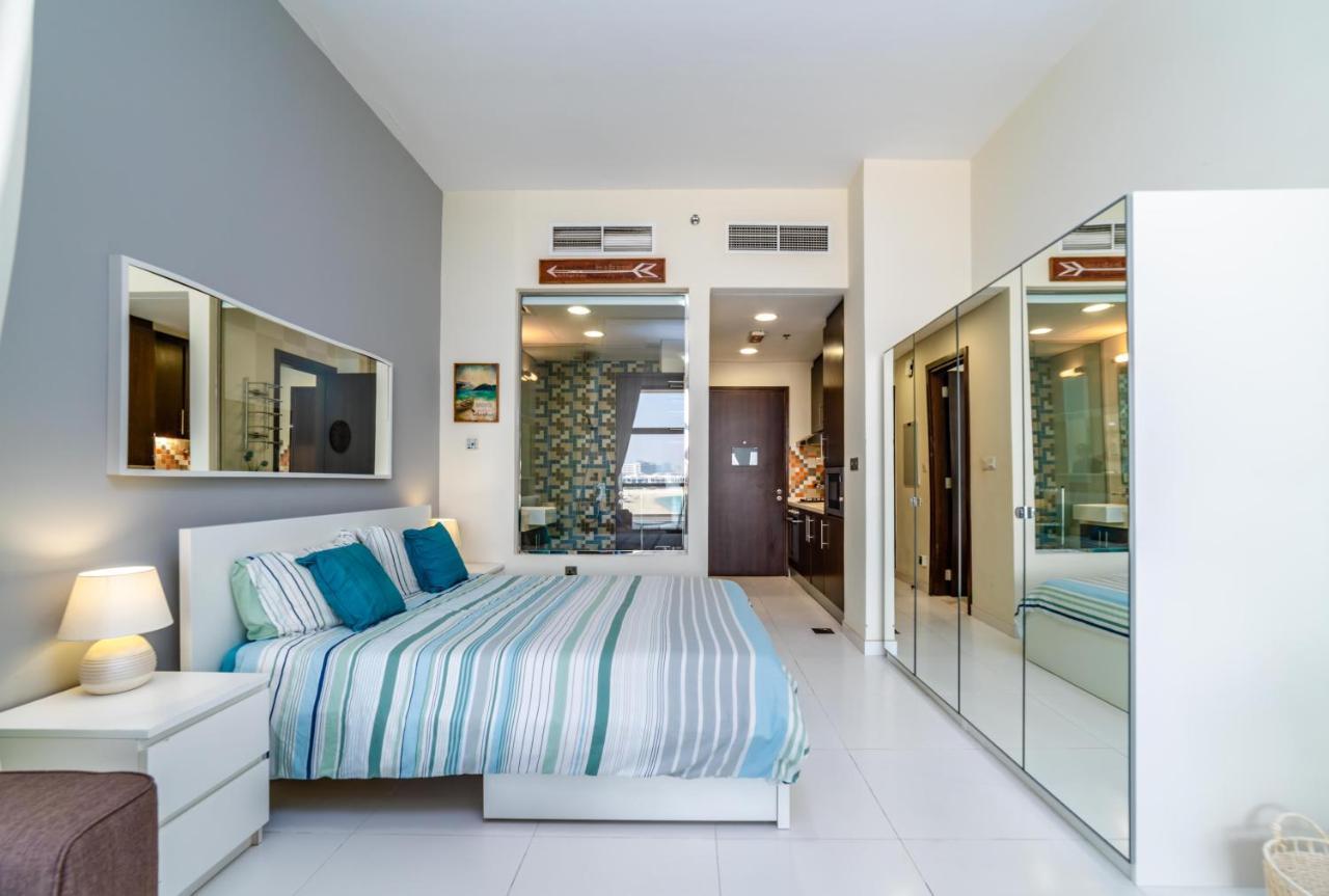 Club Vista Mare, Free Riva Beach Club Access Dubai Exterior foto